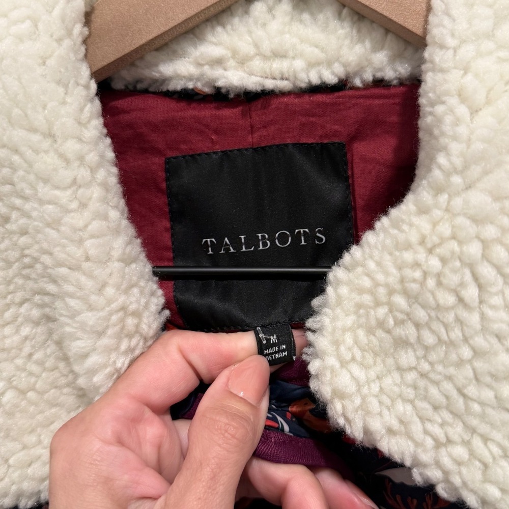 Talbots Woodland Ditsy Quilted Jacket Womens M Floral Sherpa Collar - Picture 7 of 11